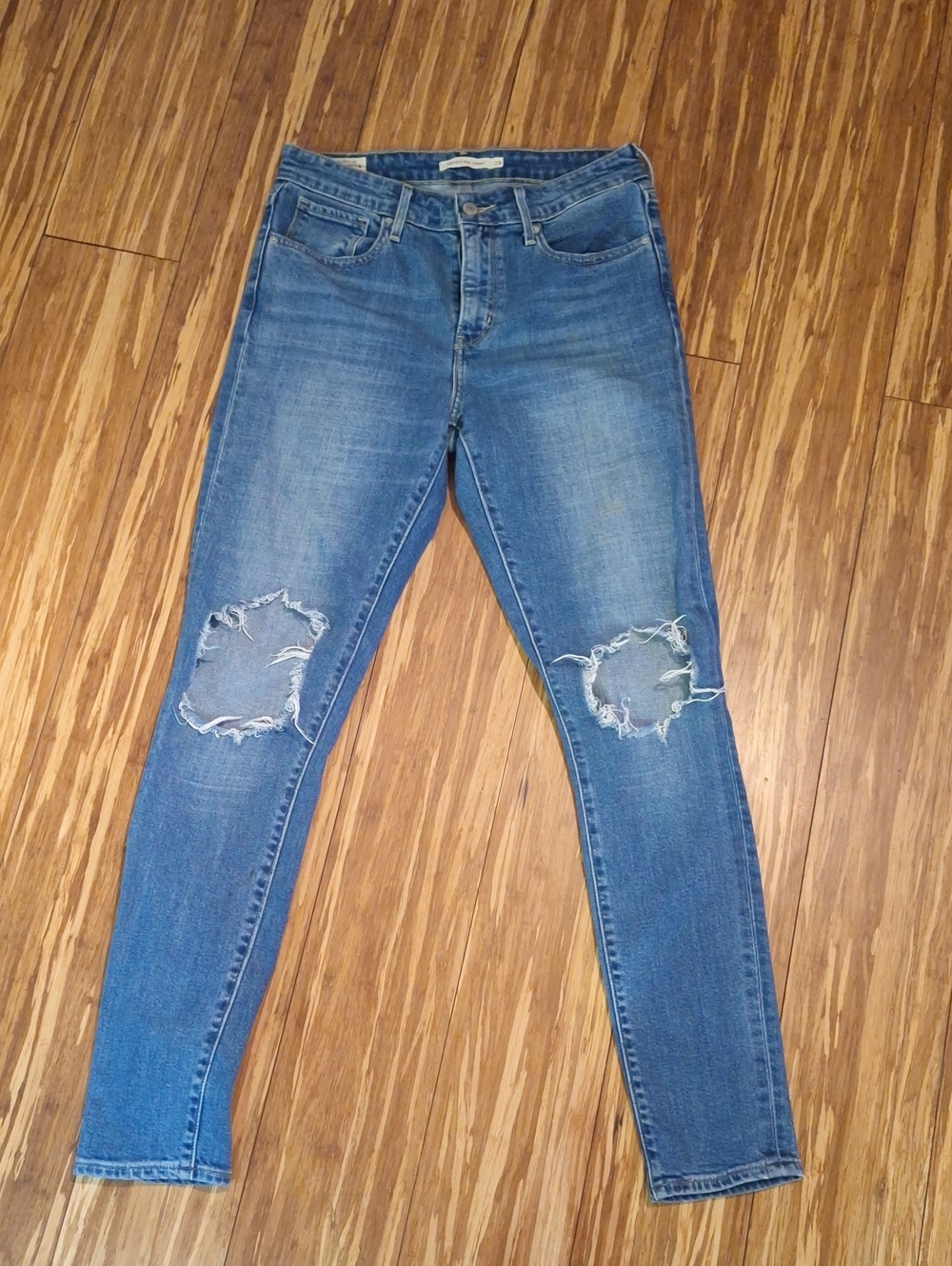 Levi's Womens 721 High Rise Skinny Size 28 Distressed Jeans NWOT